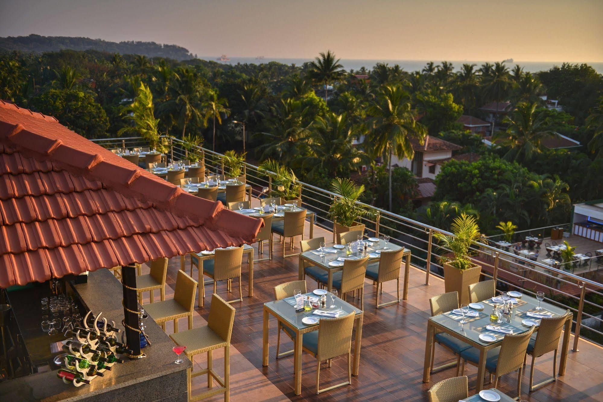 Acacia Goa Hotel Sinquerim Exterior photo